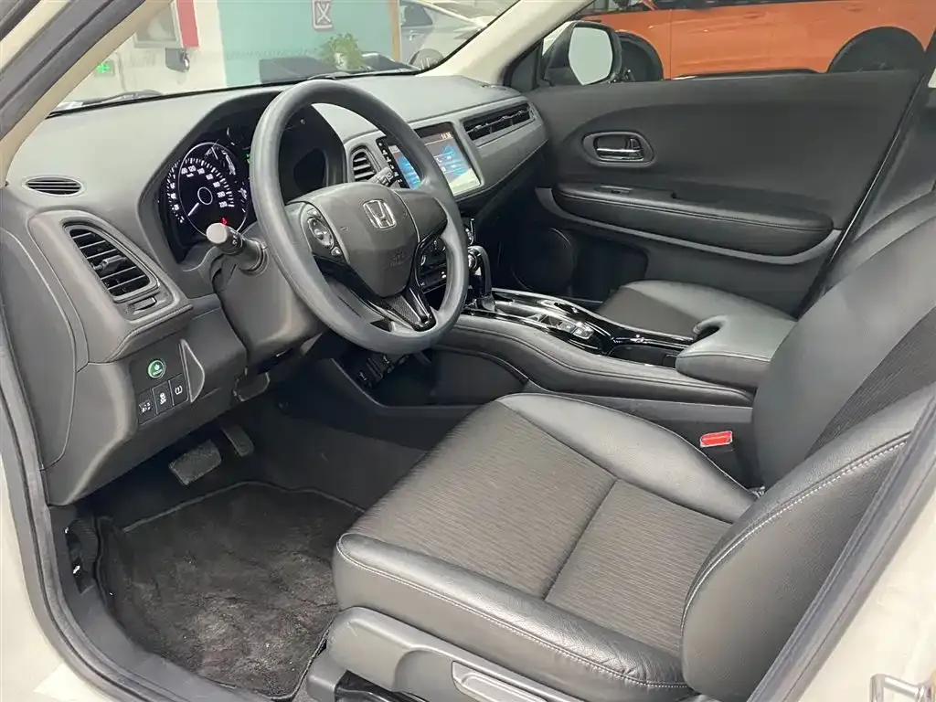 Honda Vezel 2021 из CN, фото 8