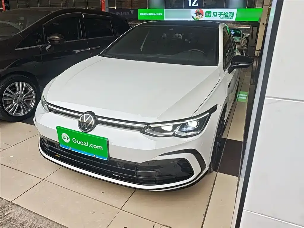 Volkswagen Golf 2021 из CN, фото 1