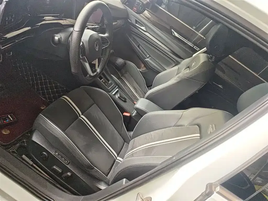 Volkswagen Golf 2021 из CN, фото 6