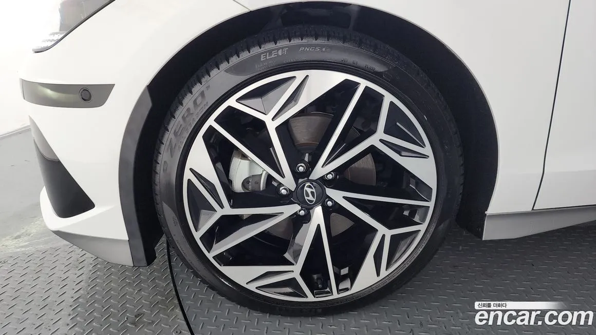 Hyundai Ioniq6 2023 из KR, фото 6