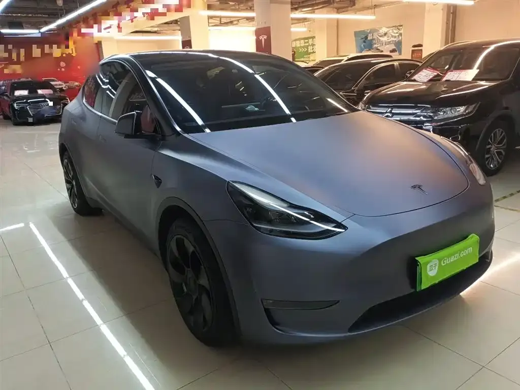 Tesla Model Y — фото 8