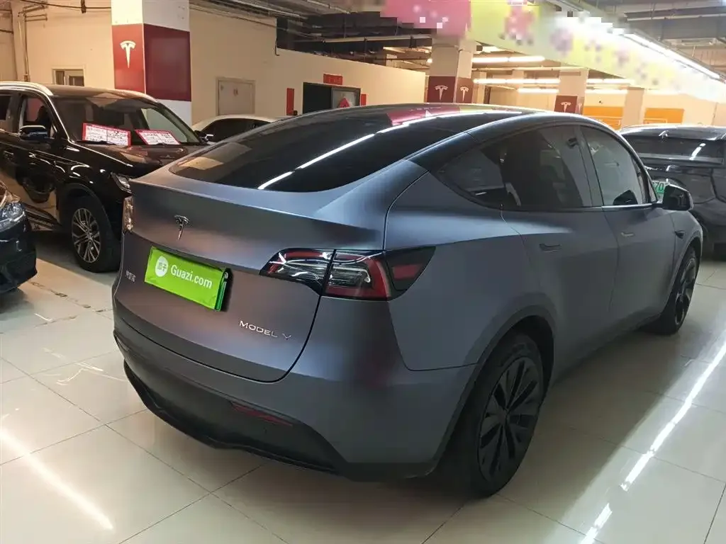 Tesla Model Y — фото 6