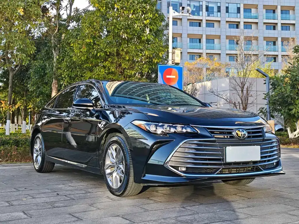 Toyota Avalon 2022 из CN, фото 3