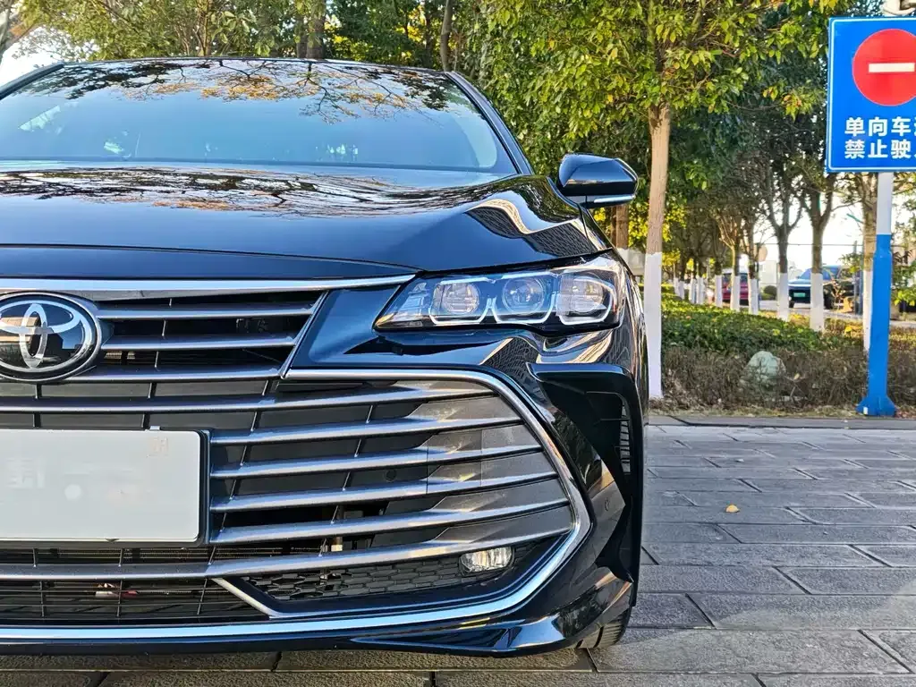 Toyota Avalon 2022 из CN, фото 4