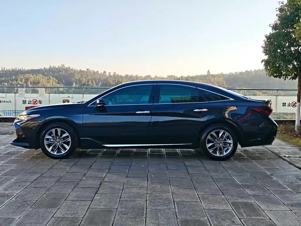 Toyota Avalon 2022 из CN, фото 5