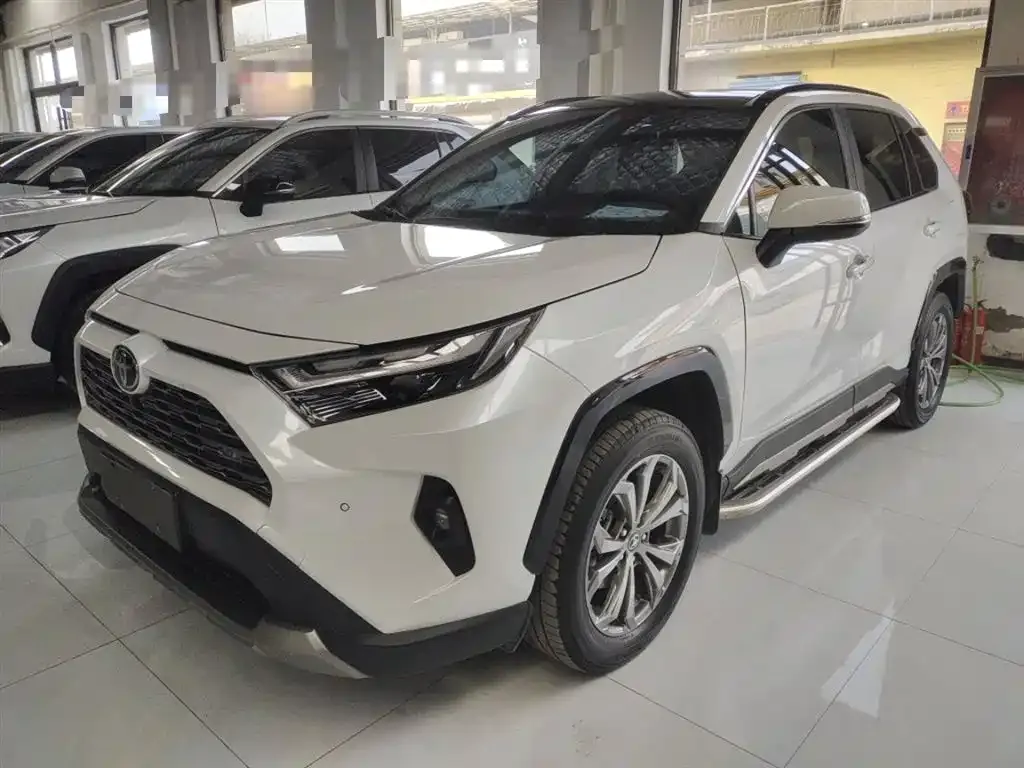 Toyota RAV4 — фото 6