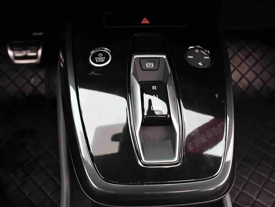 Audi Q4 e-tron 2024 из CN, фото 2
