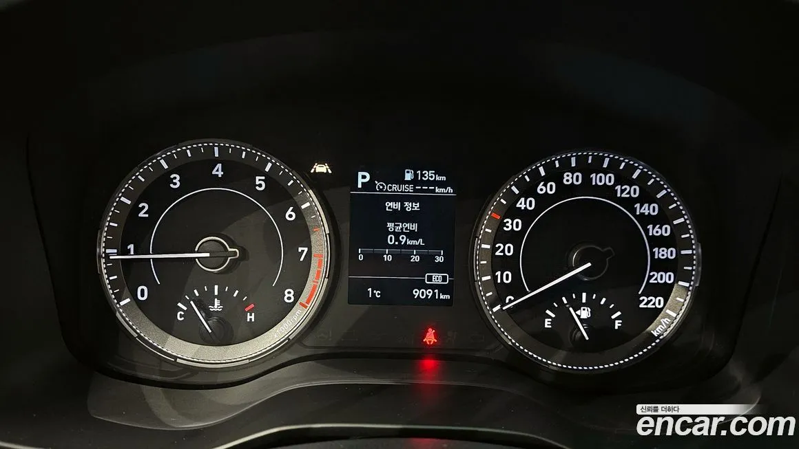 Hyundai Venue — фото 2