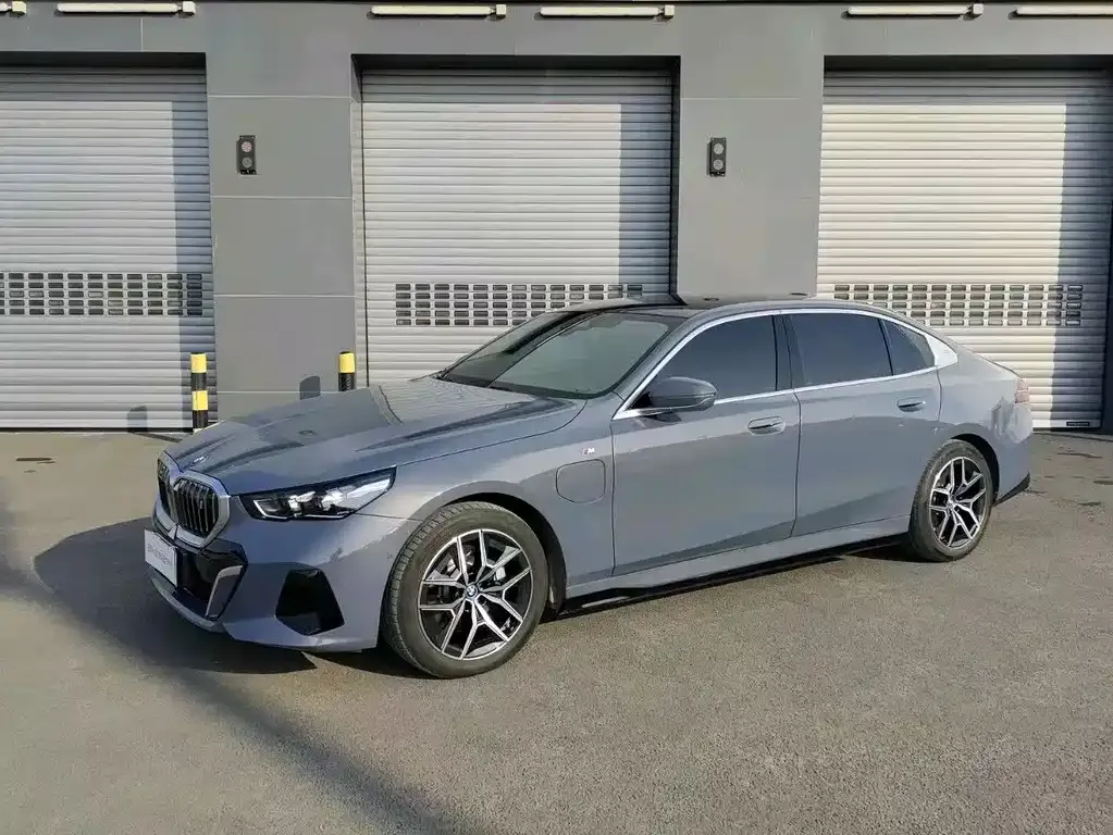 BMW i5 2025 из CN, фото 1