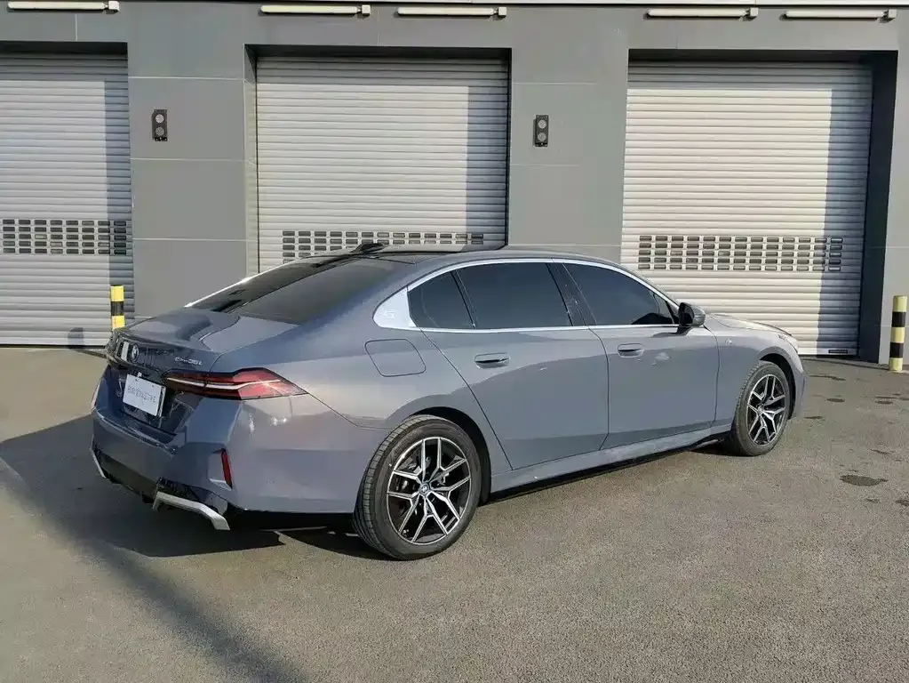 BMW i5 2025 из CN, фото 6