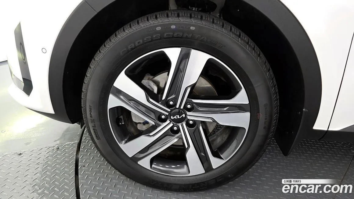 Kia Sorento — фото 9