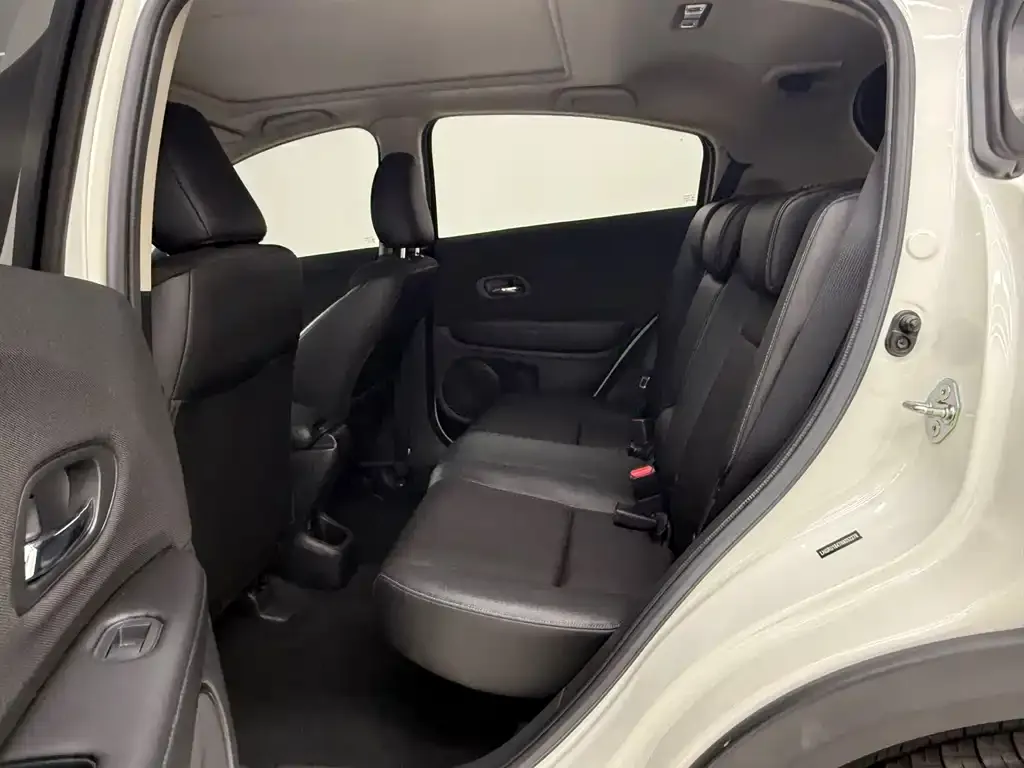 Honda Vezel 2022 из CN, фото 4