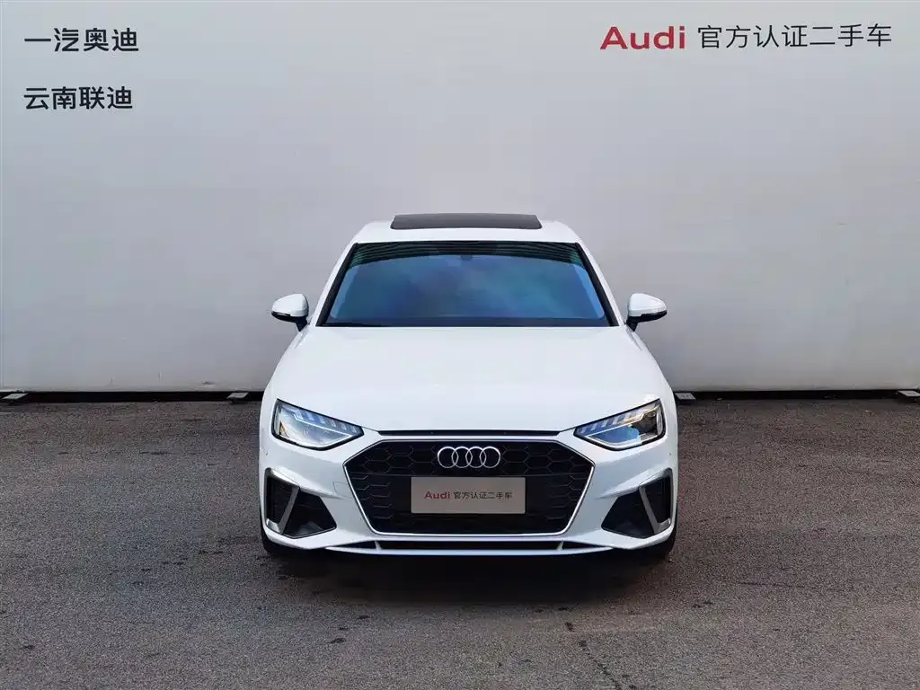 Audi A4L 2021 из CN, фото 2