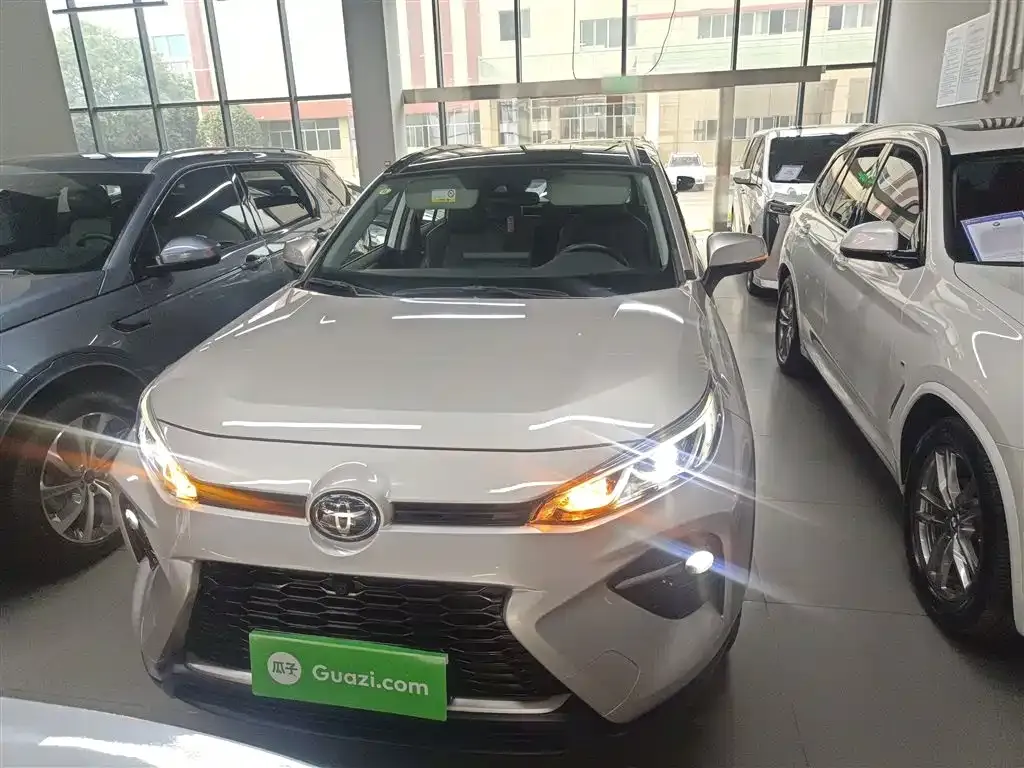 Toyota Wildlander 2023 из CN, фото 9