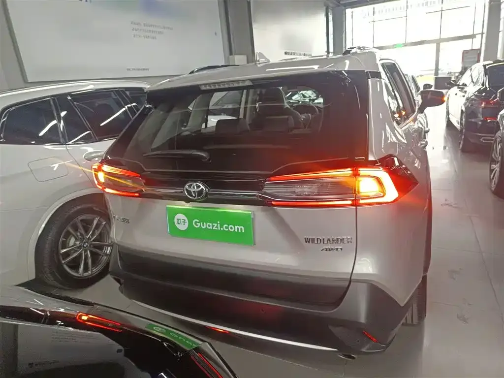 Toyota Wildlander 2023 из CN, фото 2