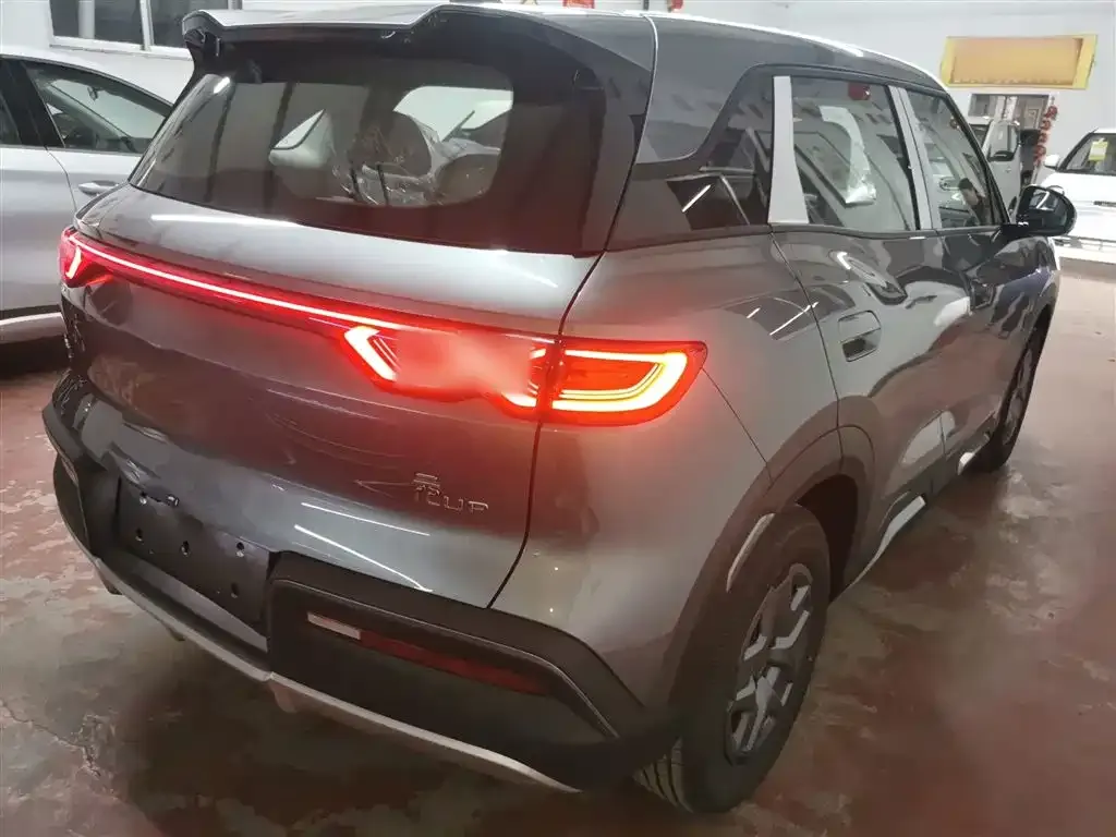 BYD Yuan UP 2025 из CN, фото 7