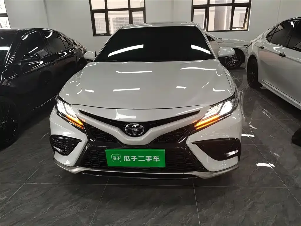 Toyota Camry 2022 из CN, фото 3