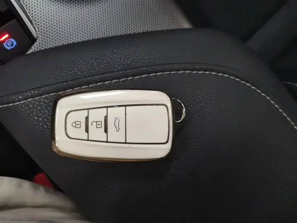 Toyota Camry 2022 из CN, фото 9