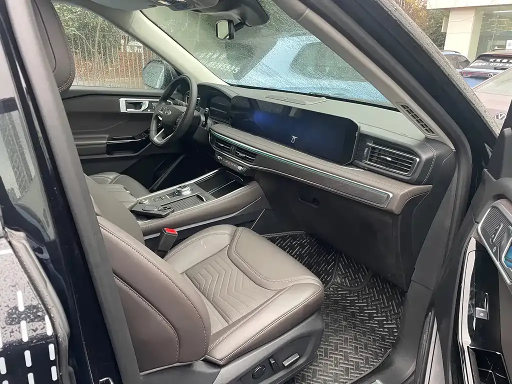 Ford Explorer 2025 из CN, фото 8