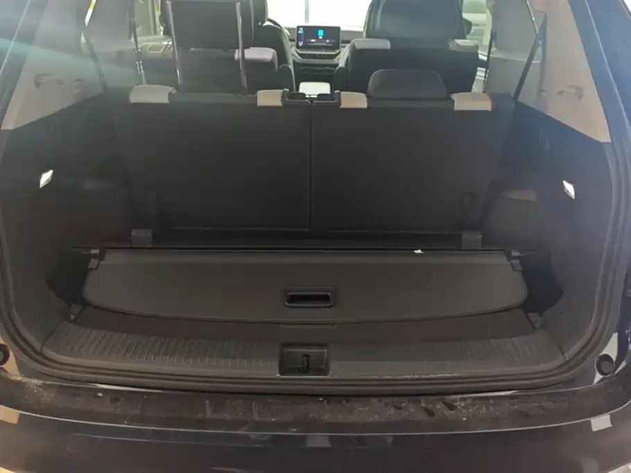 Volkswagen ID.6 Crozz 2023 из CN, фото 4