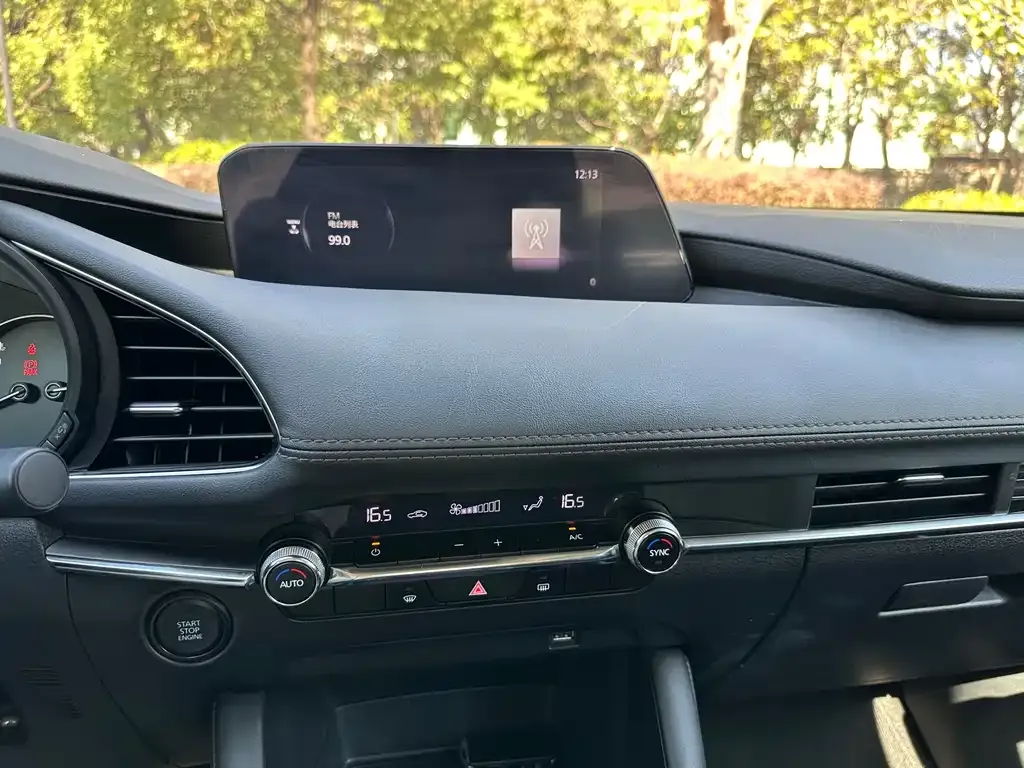Mazda 3 Axela 2021 из CN, фото 9