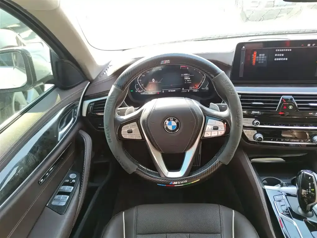 BMW 5 Series 2021 из CN, фото 10