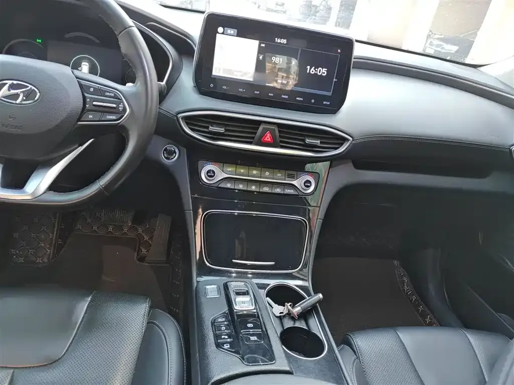 Hyundai Santa Fe 2021 из CN, фото 2