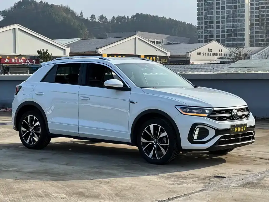 Volkswagen T-Roc 2023 из CN, фото 4