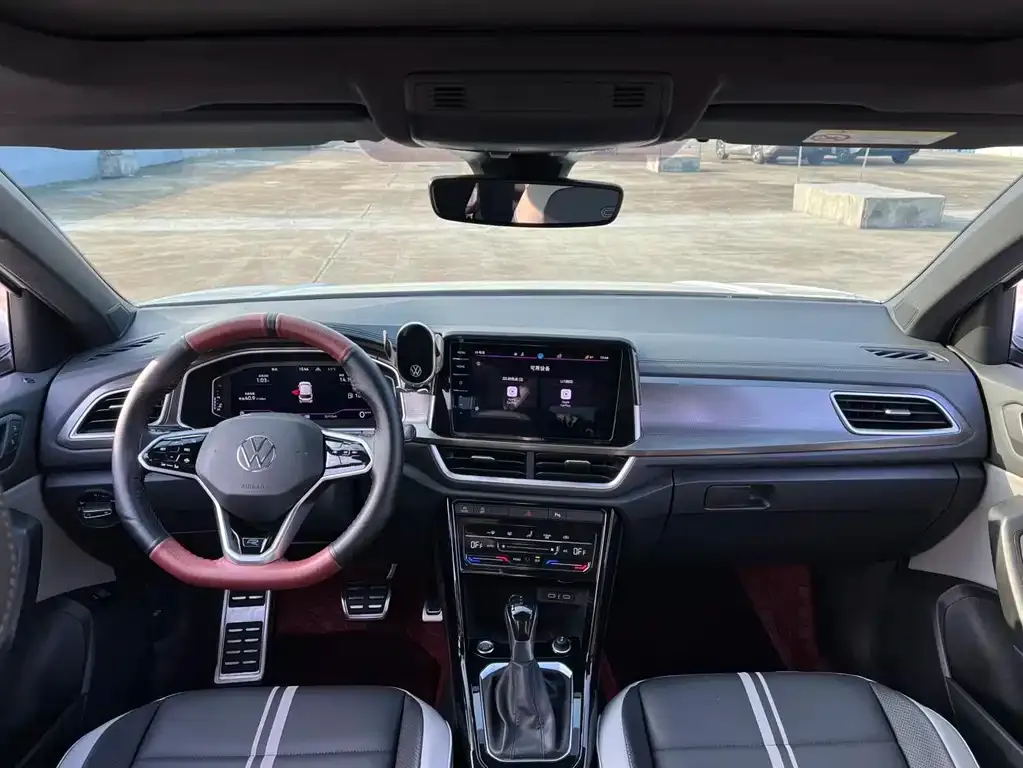 Volkswagen T-Roc 2023 из CN, фото 3