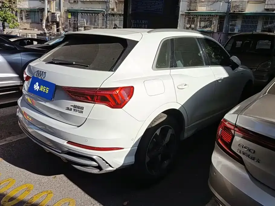 Audi Q3 2021 из CN, фото 3
