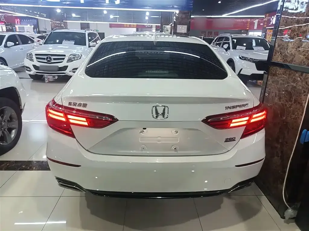 Honda Inspire 2022 из CN, фото 6
