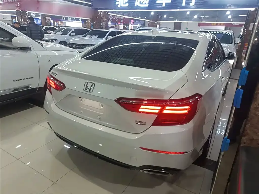 Honda Inspire 2022 из CN, фото 7