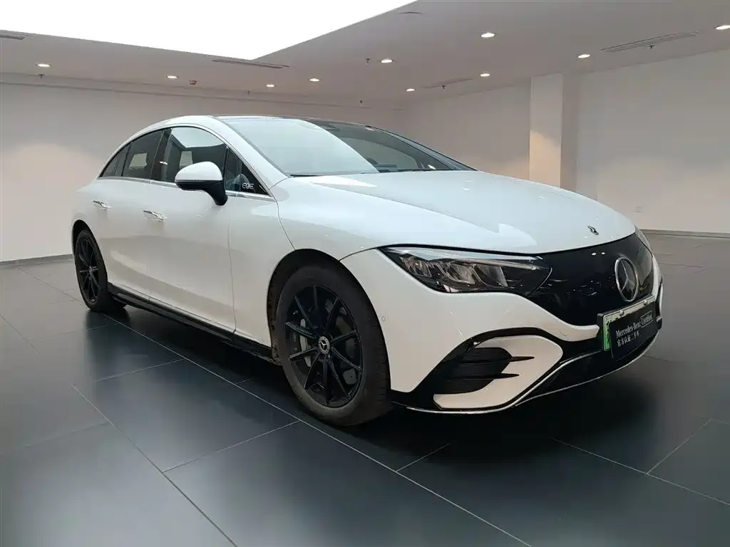 Mercedes-Benz EQE 2023 из CN, фото 2
