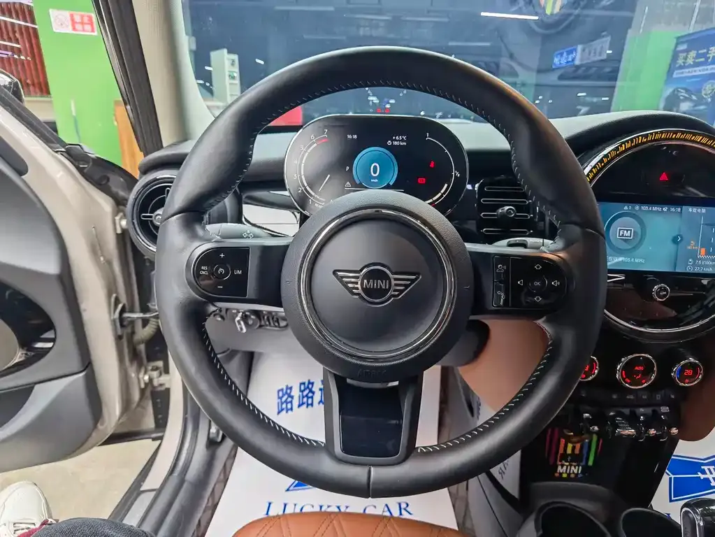 MINI Cooper (3-door) 2021 из CN, фото 6