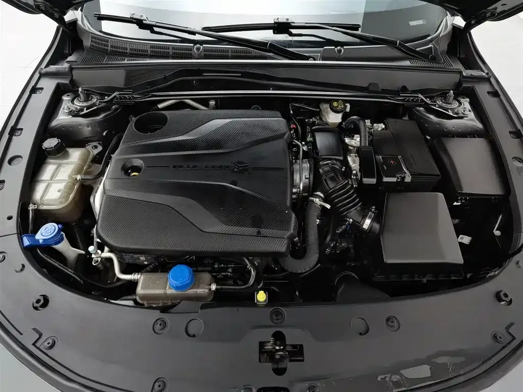 Changan UNI-V 2023 из CN, фото 8