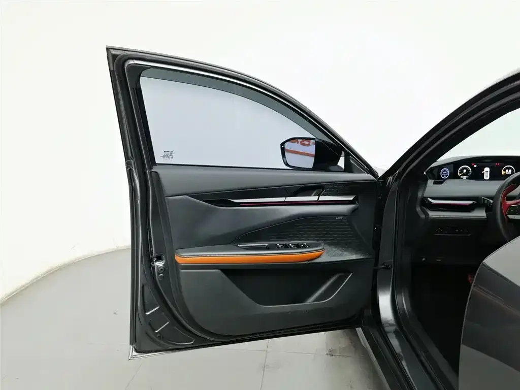 Changan UNI-V 2023 из CN, фото 4