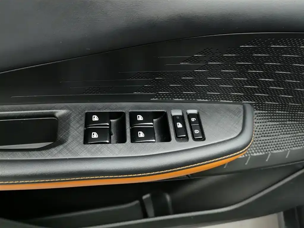 Changan UNI-V 2023 из CN, фото 10
