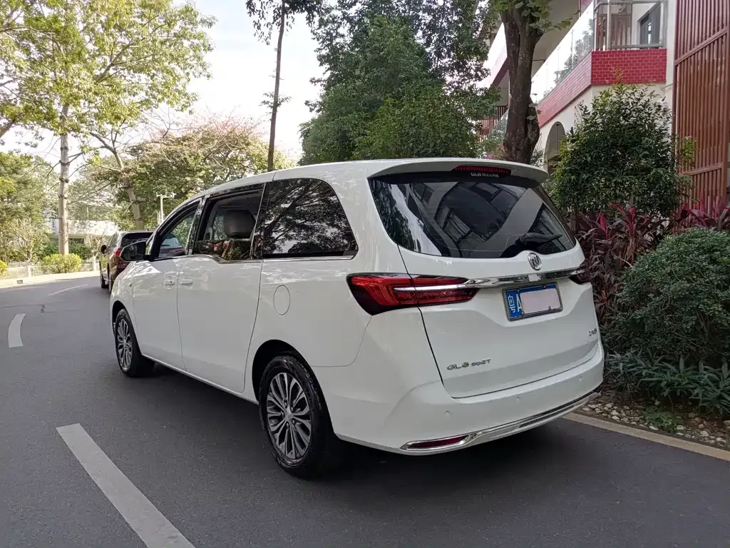 Buick GL8 2021 из CN, фото 4