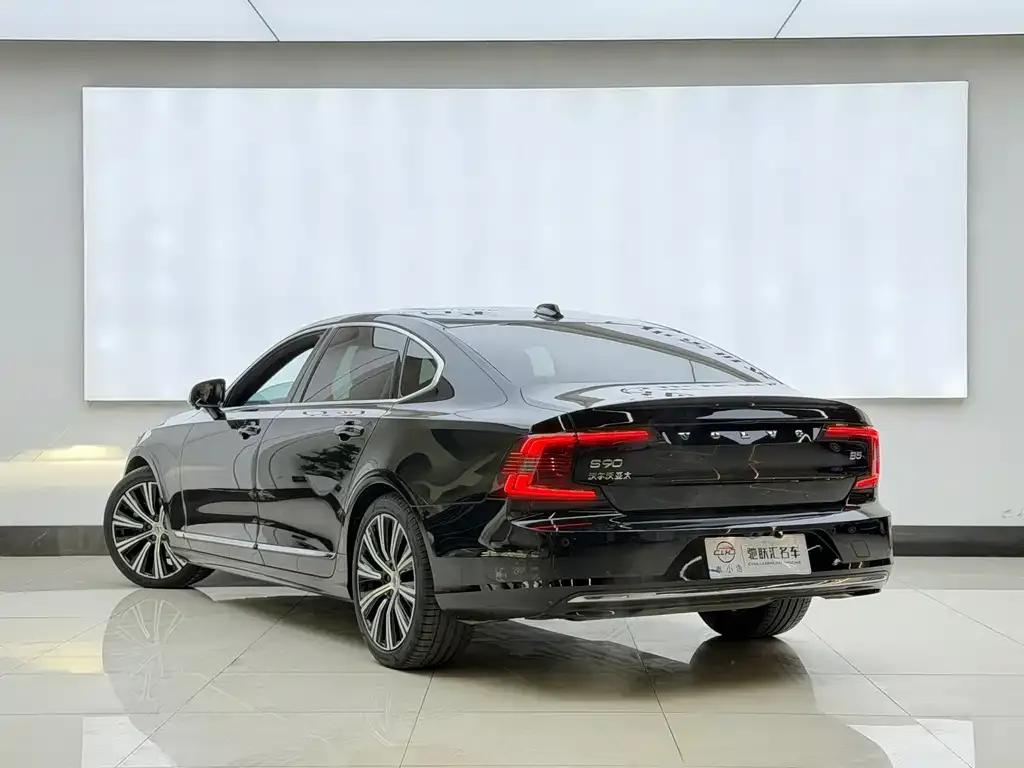 Volvo S90 2024 из CN, фото 4