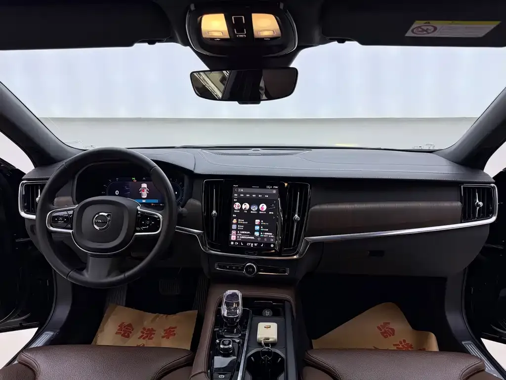Volvo S90 2024 из CN, фото 7