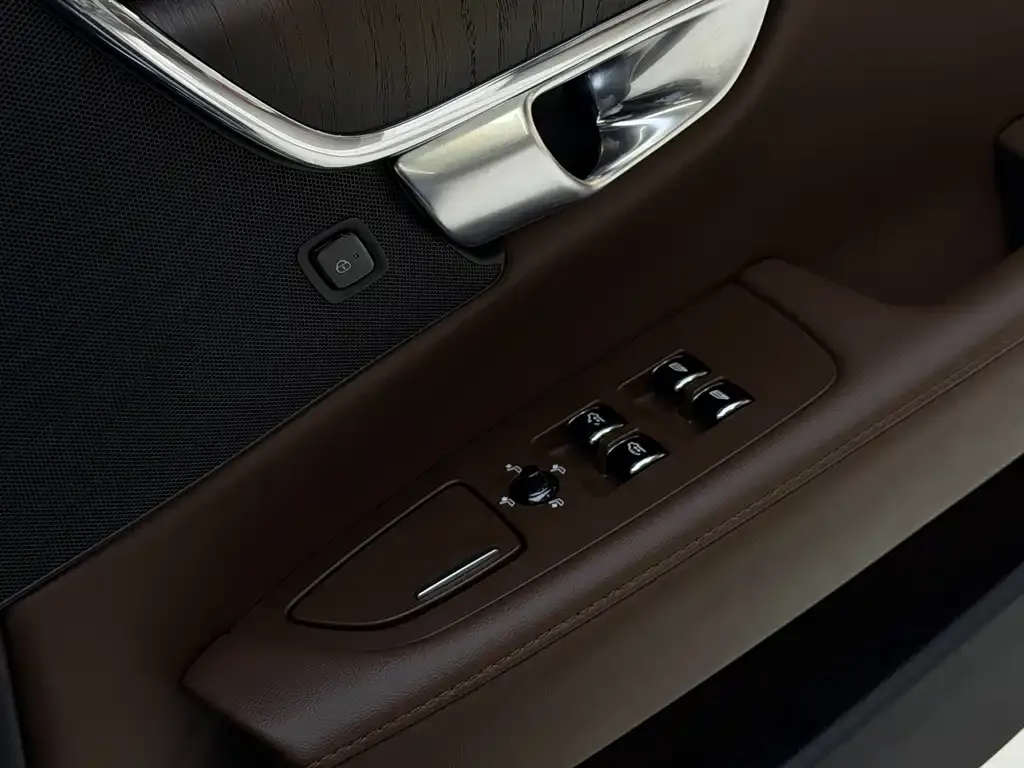 Volvo S90 2024 из CN, фото 10