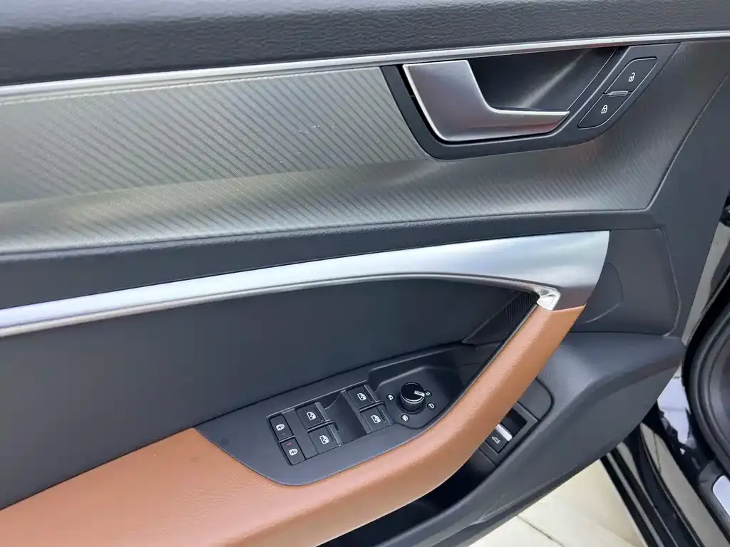 Audi A6L 2021 из CN, фото 3