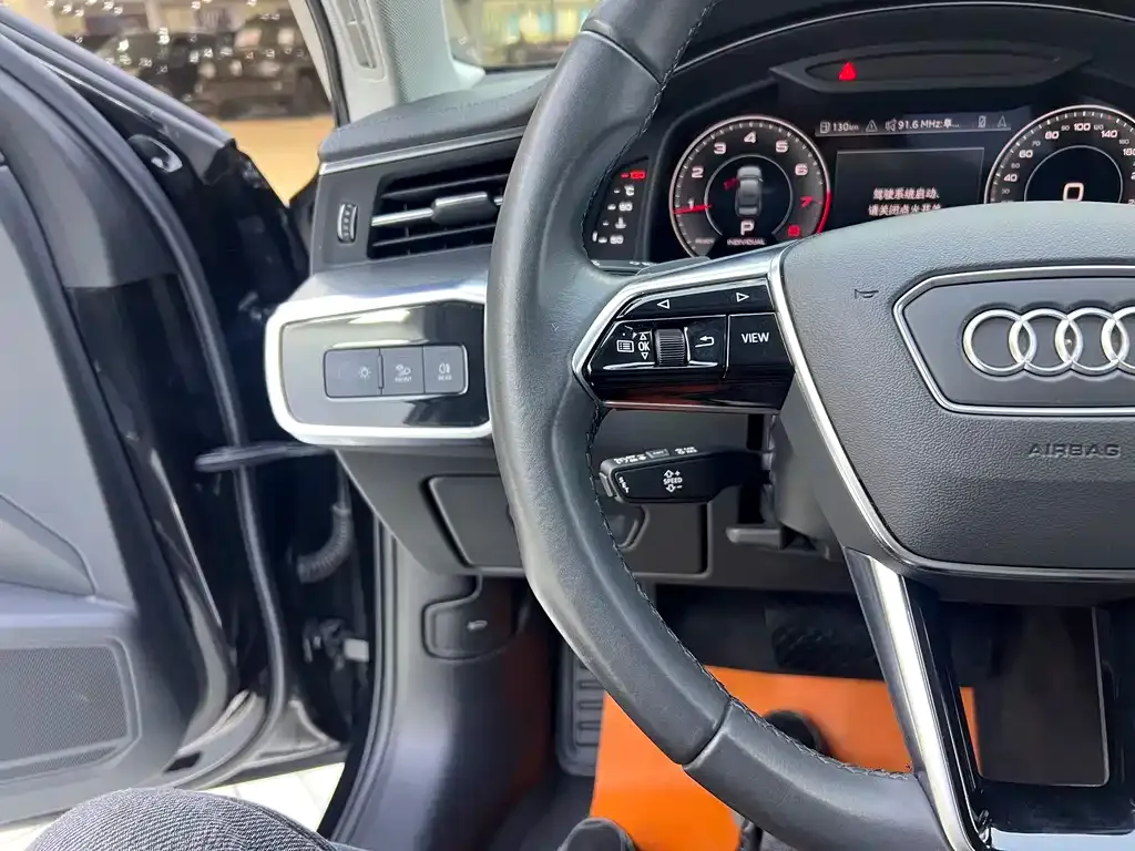 Audi A6L 2021 из CN, фото 7
