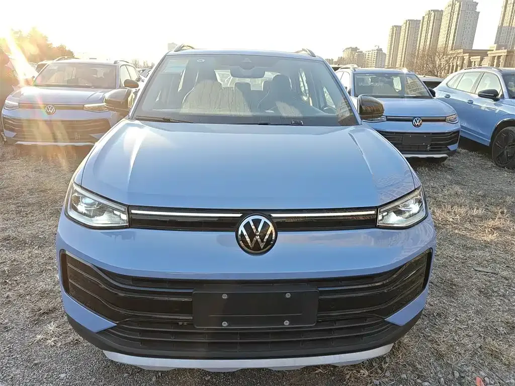 Volkswagen Tharu 2024 из CN, фото 8