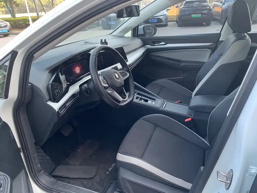 Volkswagen Golf 2021 из CN, фото 7