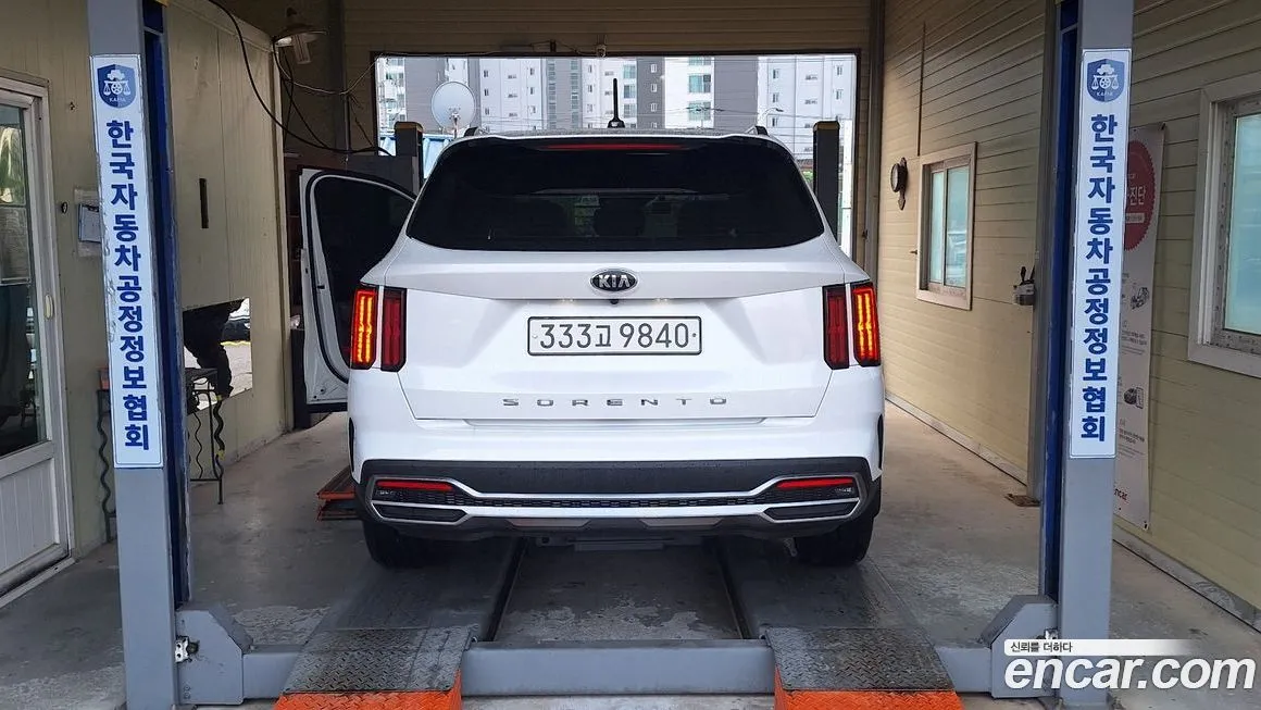 Kia Sorento — фото 2