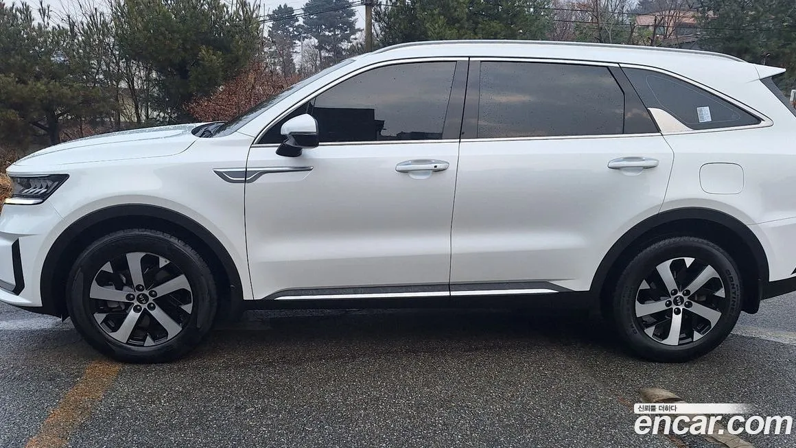 Kia Sorento — фото 4