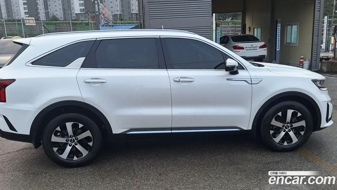 Kia Sorento — фото 6