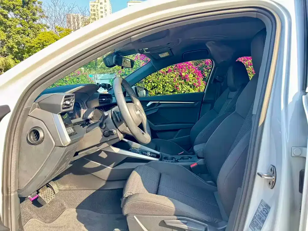 Audi A3 2022 из CN, фото 6