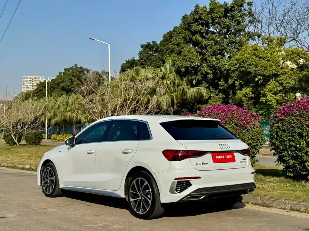 Audi A3 2022 из CN, фото 10